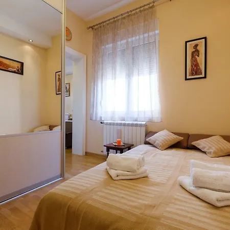 Jolie Apartment *